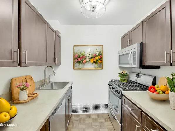 153 East 87th Street image 3 of 17