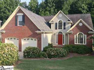 206 Trotters Ridge Ln, Simpsonville, SC 29681