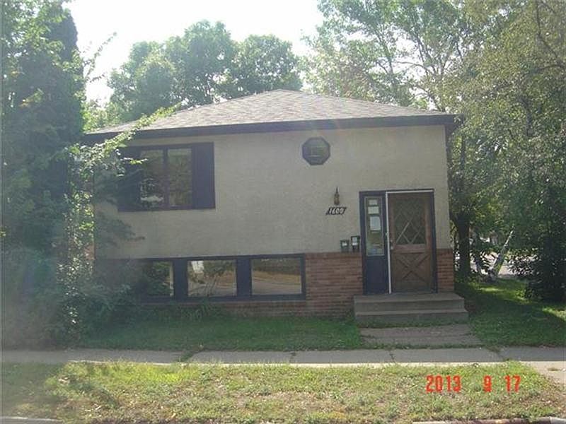 1st image of 1600 7th St E