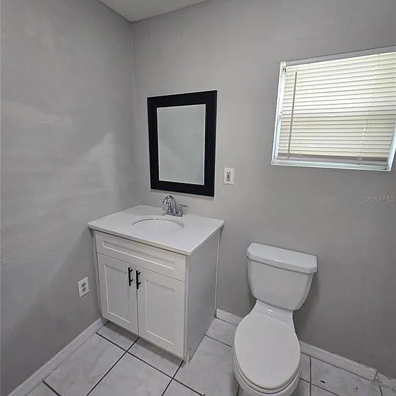 2406 E Clark St #A & B — Photo 17