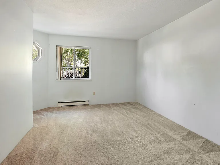 12940 17th Ave #7 — Photo 10