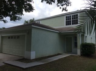 924 Lake Shore Ranch Dr, Seffner, FL 33584