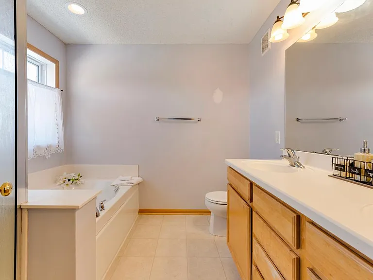 13219 Bronze Pkwy — Photo 30