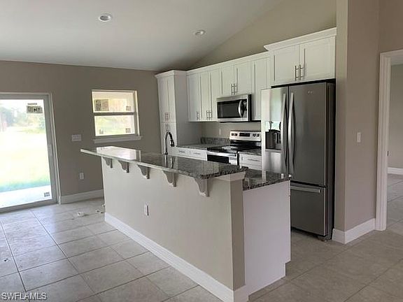 3rd image of 1326 NE 34th St