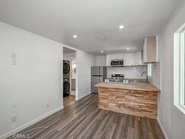 1069 Erringer Rd #1, Simi Valley, CA 93065