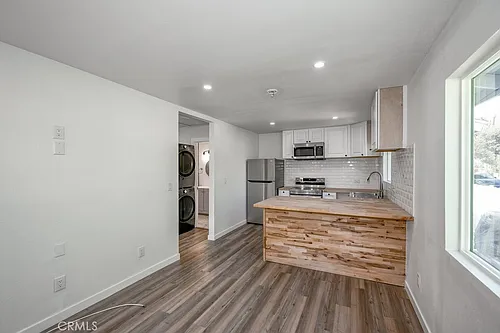 1069 Erringer Rd #1 Photo 1