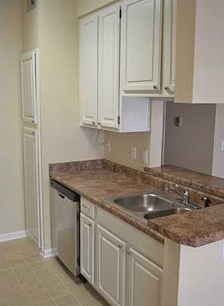 5th image of 708 11th St SW #216