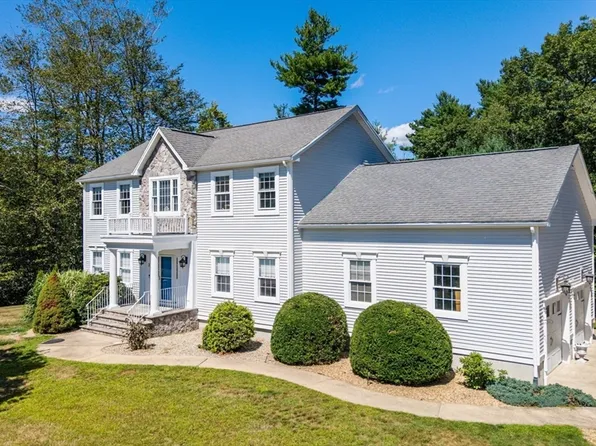 3 Goff Rd, Norton, MA 02766