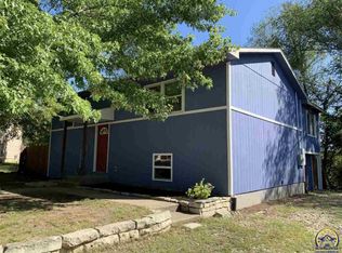 202 Northern Heights Cir, Saint George, KS 66535