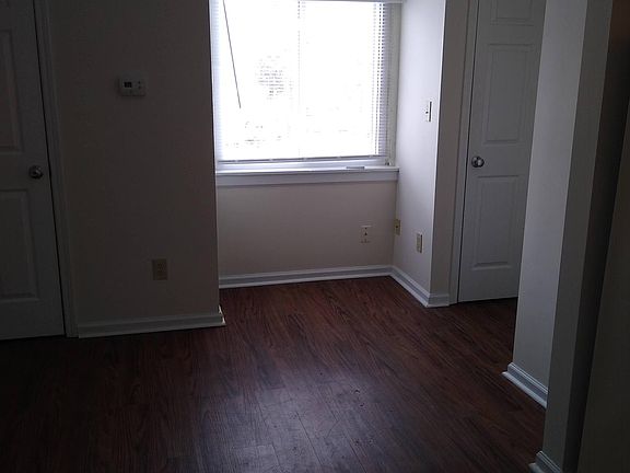 2nd image of 347 S Upper St APT 15