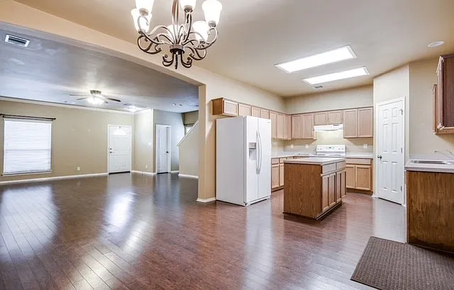 514 Willow Grove Dr — Photo 10