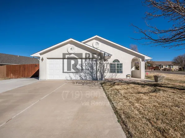 842 Edna Way, Pueblo, CO 81005