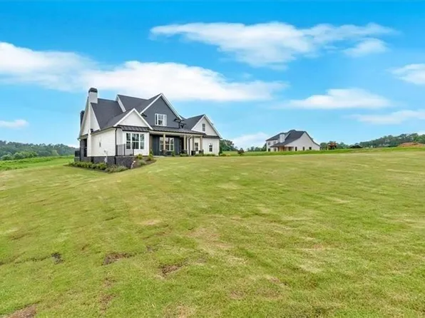 152 Palisade Dr, Rydal, GA 30171