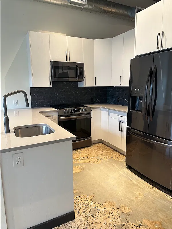 Studio, 1.0 bath, 510 sqft, $1,400 — Photo 1