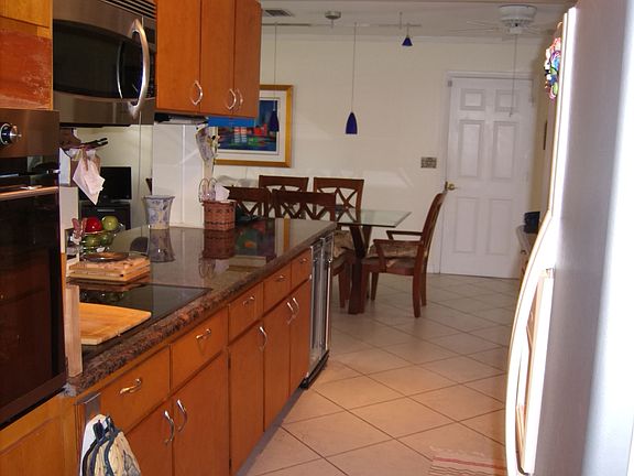 4th image of 8406 Bedford Ln