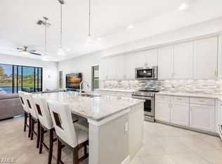 1641 Serrano Cir, Naples, FL 34105