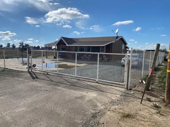 11393 128 Road, Pixley, CA 93256