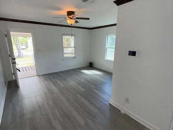 4th image of 4762 CAMBRIDGE Road