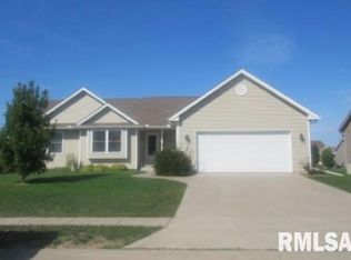 6412 Friendship Path, Bettendorf, IA 52722