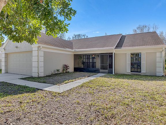 2nd image of 16124 Country Crossing Dr