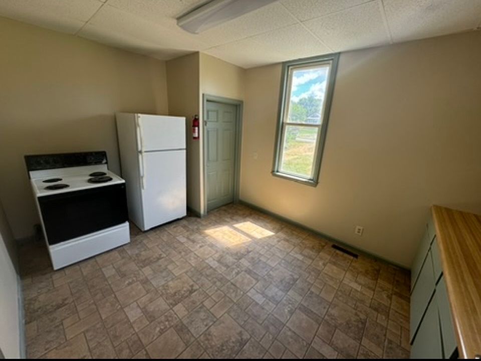 1st image of 736 Munson Ave #736