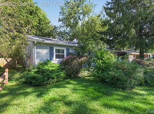 12550 Maxwell Rd, Carleton, MI 48117