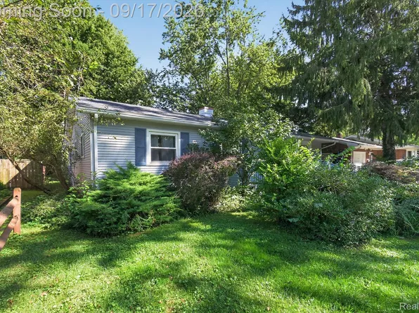 12550 Maxwell Rd, Carleton, MI 48117