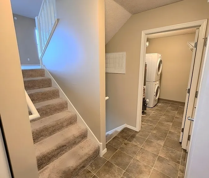 Eagan Gables — Photo 19