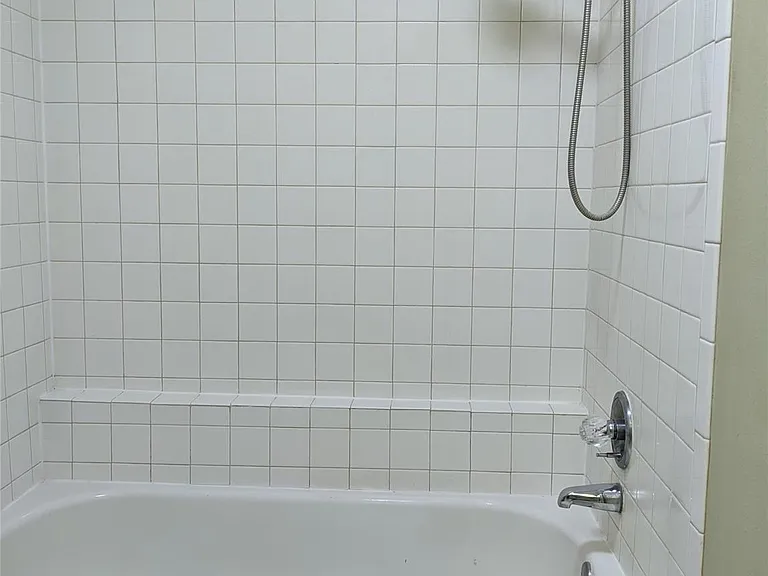 11711 Memorial Dr #133 — Photo 21