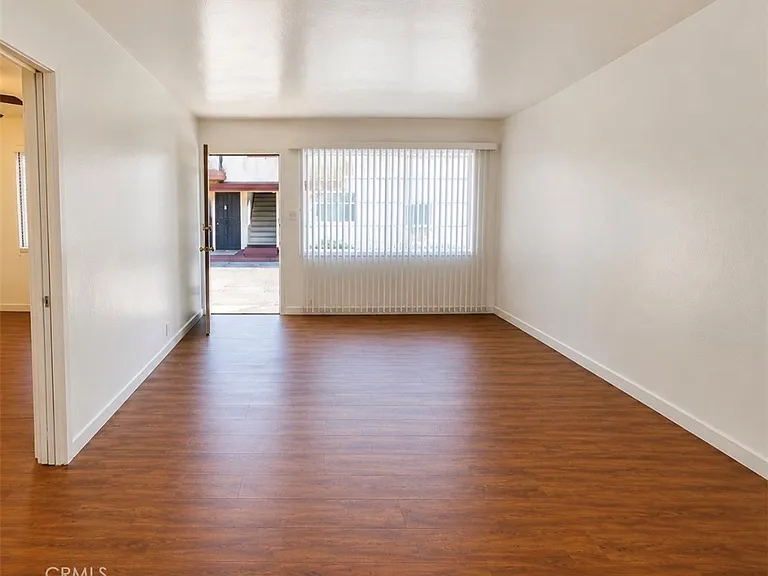 15226 Normandie Ave #B — Photo 15