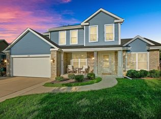139 N Bristol Dr, Bloomingdale, IL 60108