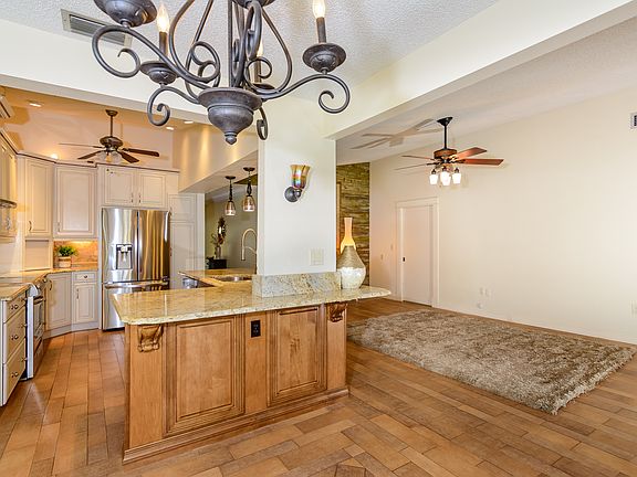 4th image of 2271 Toniwood Ln