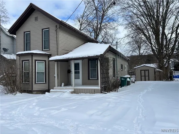 10 View St, Warsaw, NY 14569