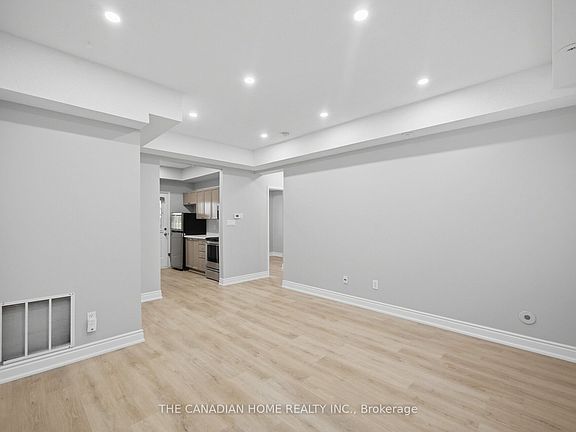 4th image of 901 Kennedy Rd #38