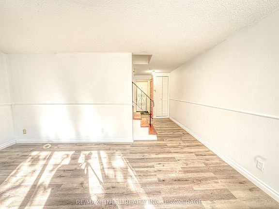 2nd image of 258 Queen Mary Rd #12