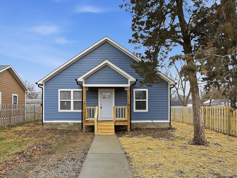 1st image of 4014 W Mooresville Rd