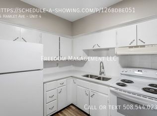 54 Hamlet Ave APT 4, Woonsocket, RI 02895