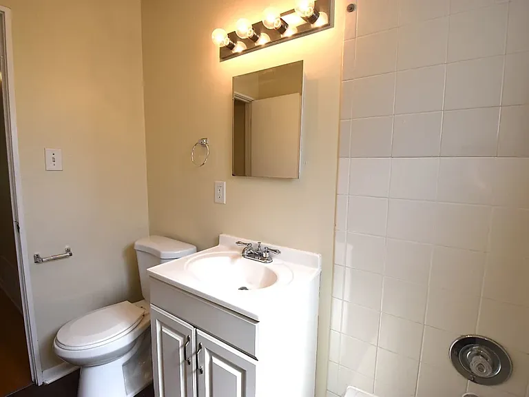 522 N 3rd Ave — Photo 6