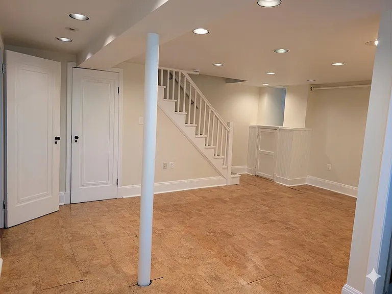 427 Regester Ave — Photo 20