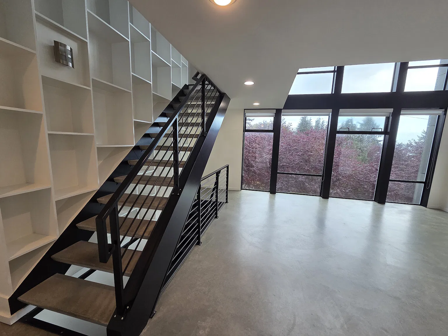 3 bed, 1713 sqft, $4,800 — Photo 2