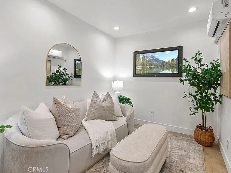 6091 Navajo Rd — Photo 27
