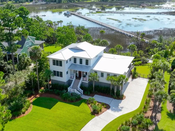 2456 Darts Cove Way, Mount Pleasant, SC 29466