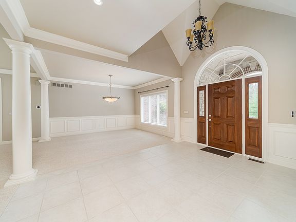 4th image of 21593 Ravenna Dr