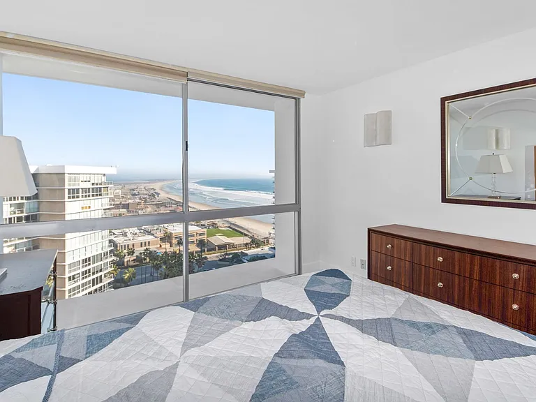 1810 Avenida Del Mundo #1608 — Photo 11