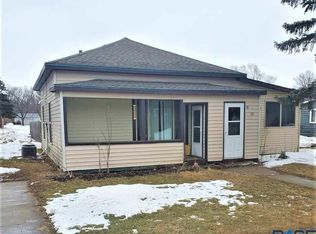 110 W Clark St, Montrose, SD 57048