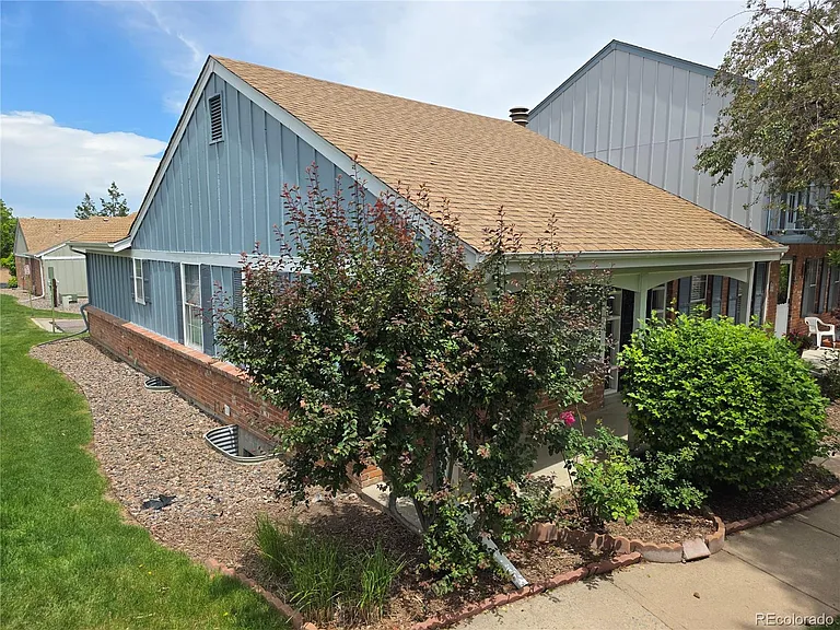 7341 S Knolls Way — Photo 2