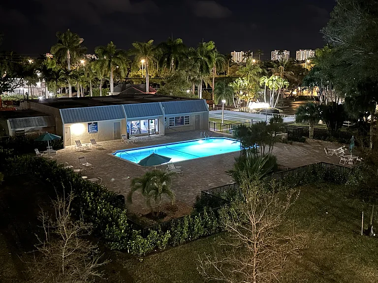 27 Royal Palm Way #406 — Photo 41