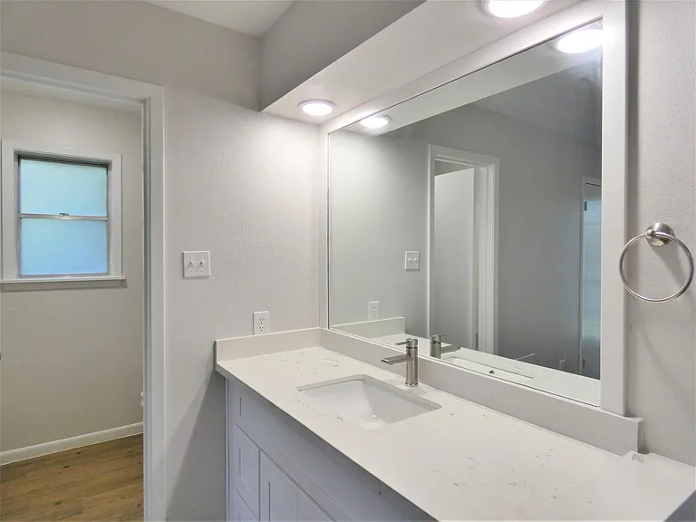 604 Golfview Dr — Photo 30