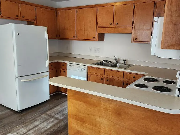 3024 Spring Creek Rd #6 — Photo 4