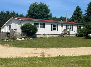 6582 S Garlock Rd, Carson City, MI 48811